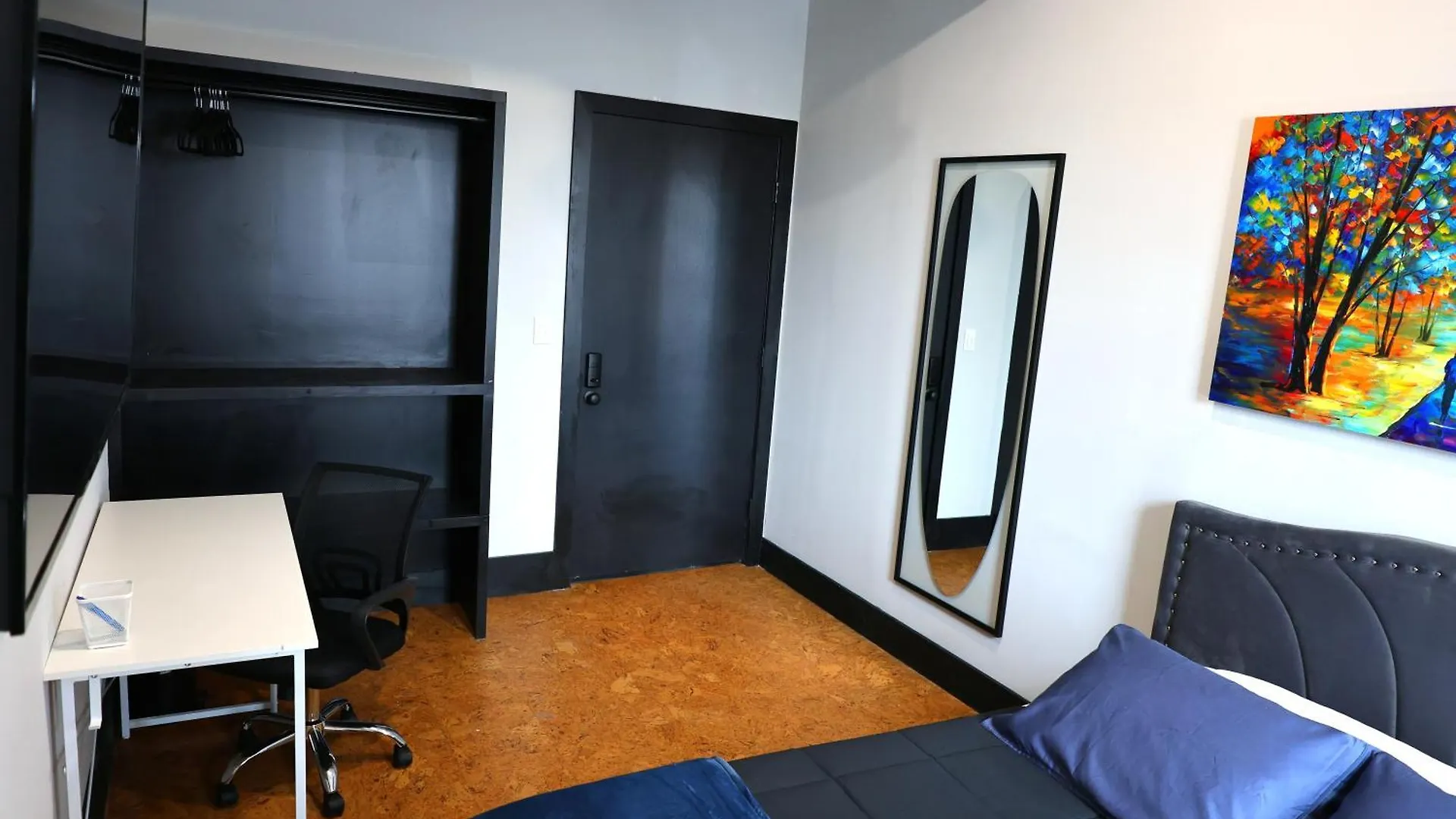 Brand New Private Room Englewood 0*,