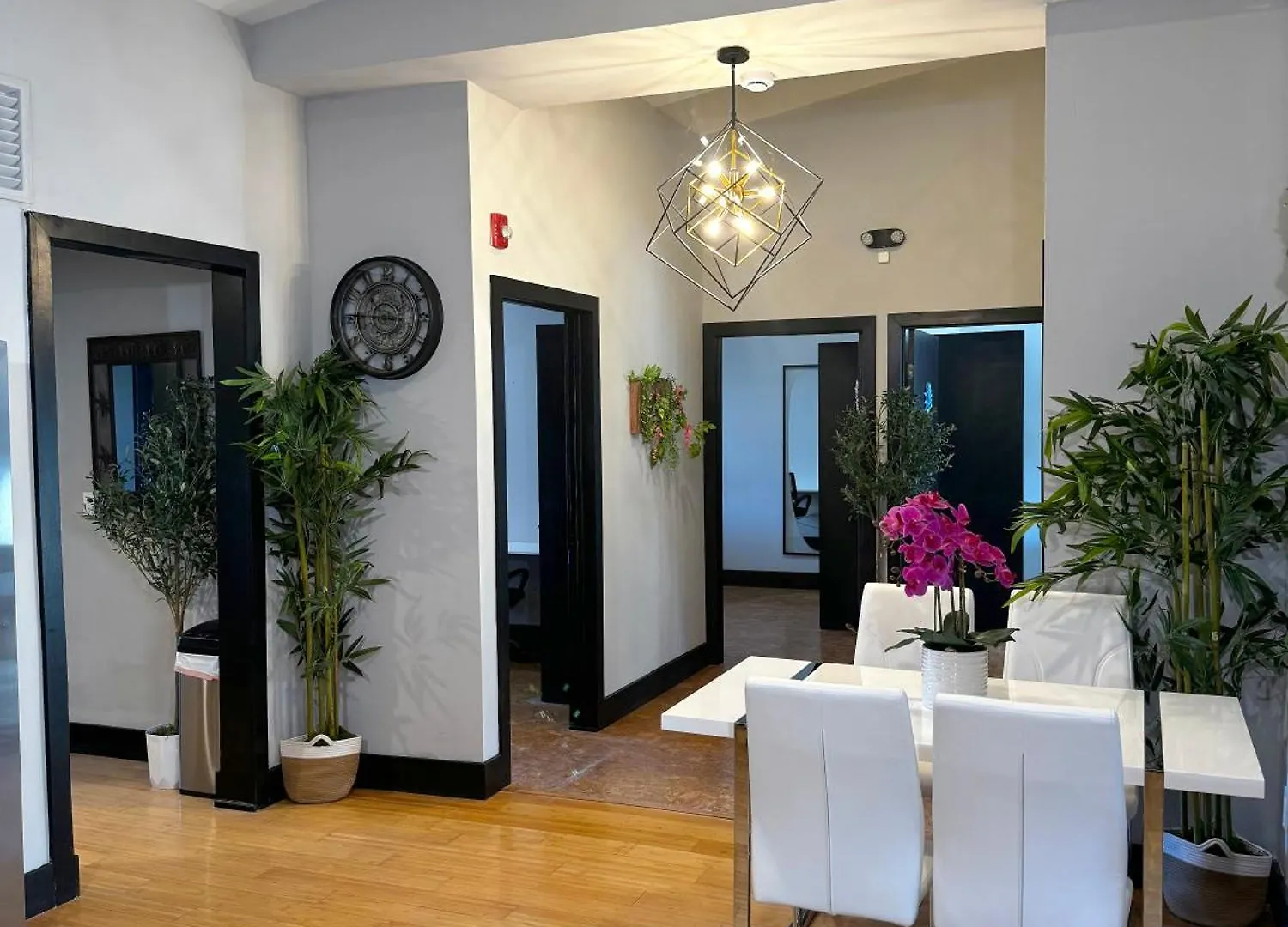 Brand New Private Room Englewood 0*,